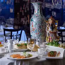 Foto von Peach Blossom at Turning Stone Restaurant