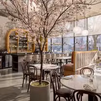 Una foto del restaurante LeTour