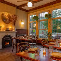 A photo of Waverly Kitchen and Bar restaurant