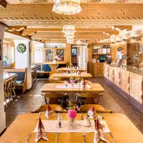 A photo of Hotel Helmer restaurant