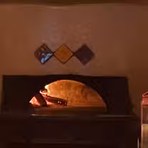 A photo of Luigi's Restaurant & Bar restaurant