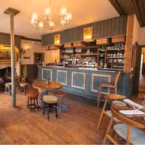 A photo of The Longs at Steeple Ashton restaurant