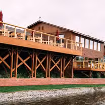 A photo of Everett's restaurant