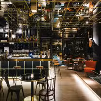 Una foto del restaurante Ruby Lilly Hotel & Bar