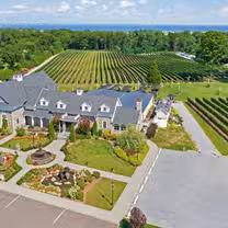 Una foto del restaurante Del Vino Vineyards