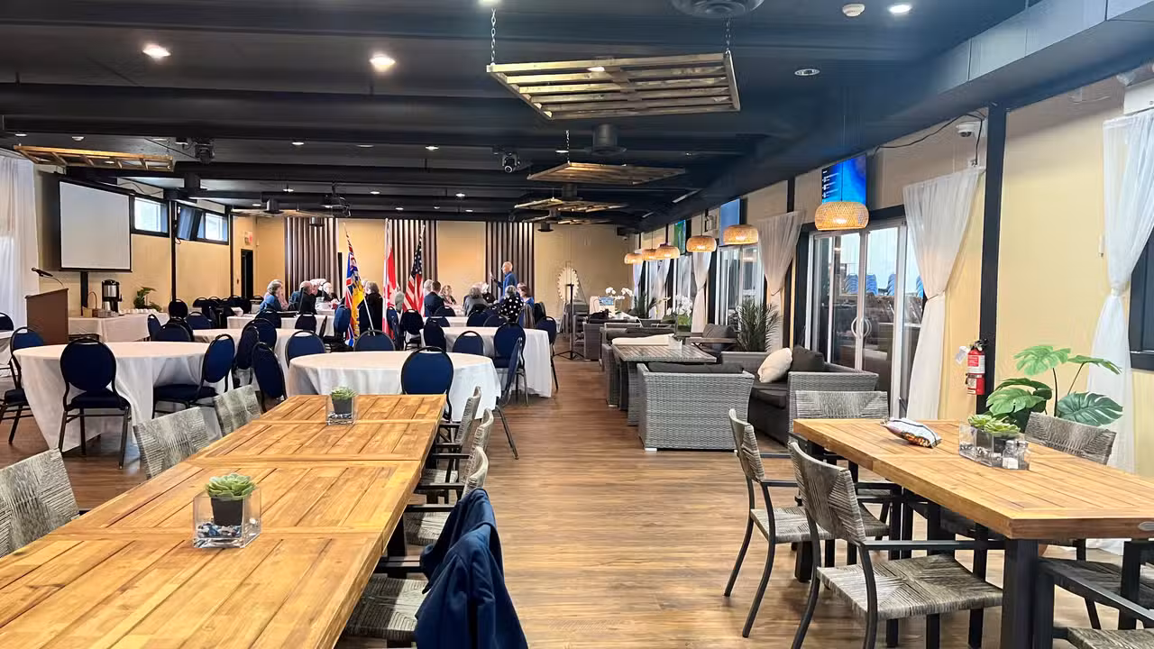 Delta Palms Bar & Grill, Delta, BC