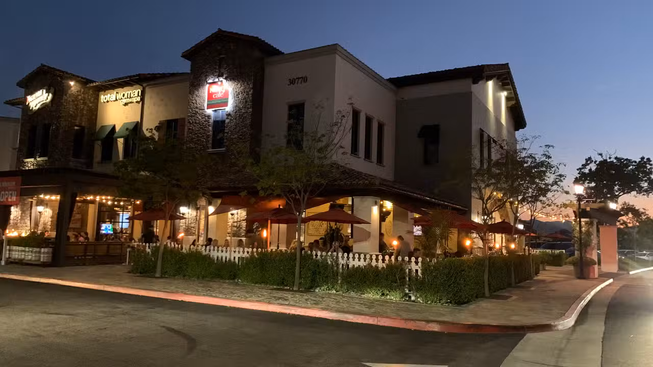 Exterior - Novo Cafe - Westlake Village, Westlake Village, CA