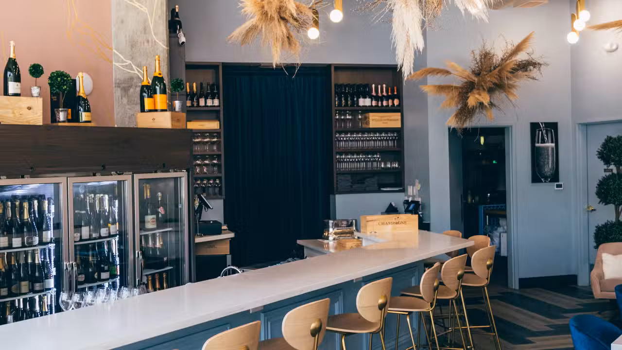 Binnenkant - Fizz Champagne & Bubbles Bar, Sacramento, CA