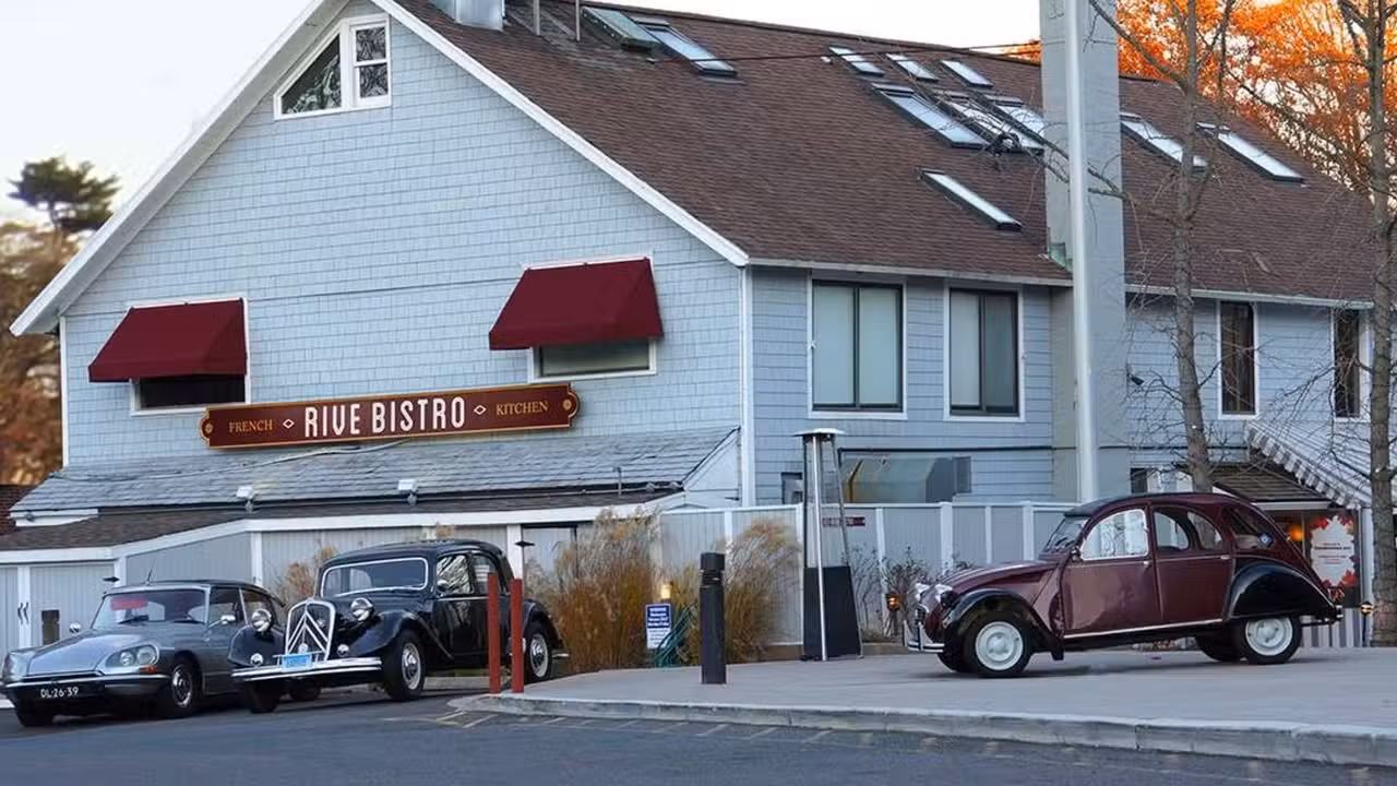 Rive Bistro French restaurant Westport Saugatuck River