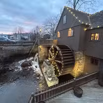 Una foto del restaurante Gillis Family Tavern