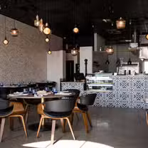 Foto von Next Door Restaurant