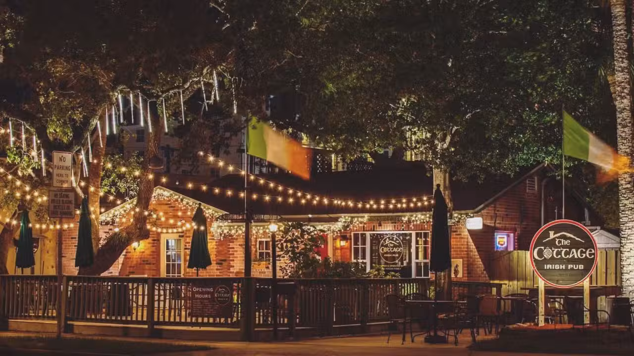 The Cottage Irish Pub - Eau Gallie Arts District - The Cottage Irish Pub, Melbourne, FL