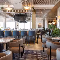 A photo of Earls Kitchen + Bar - Yorkdale restaurant