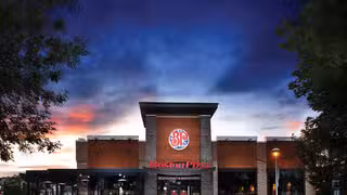 A photo of Boston Pizza - Cobourg restaurant