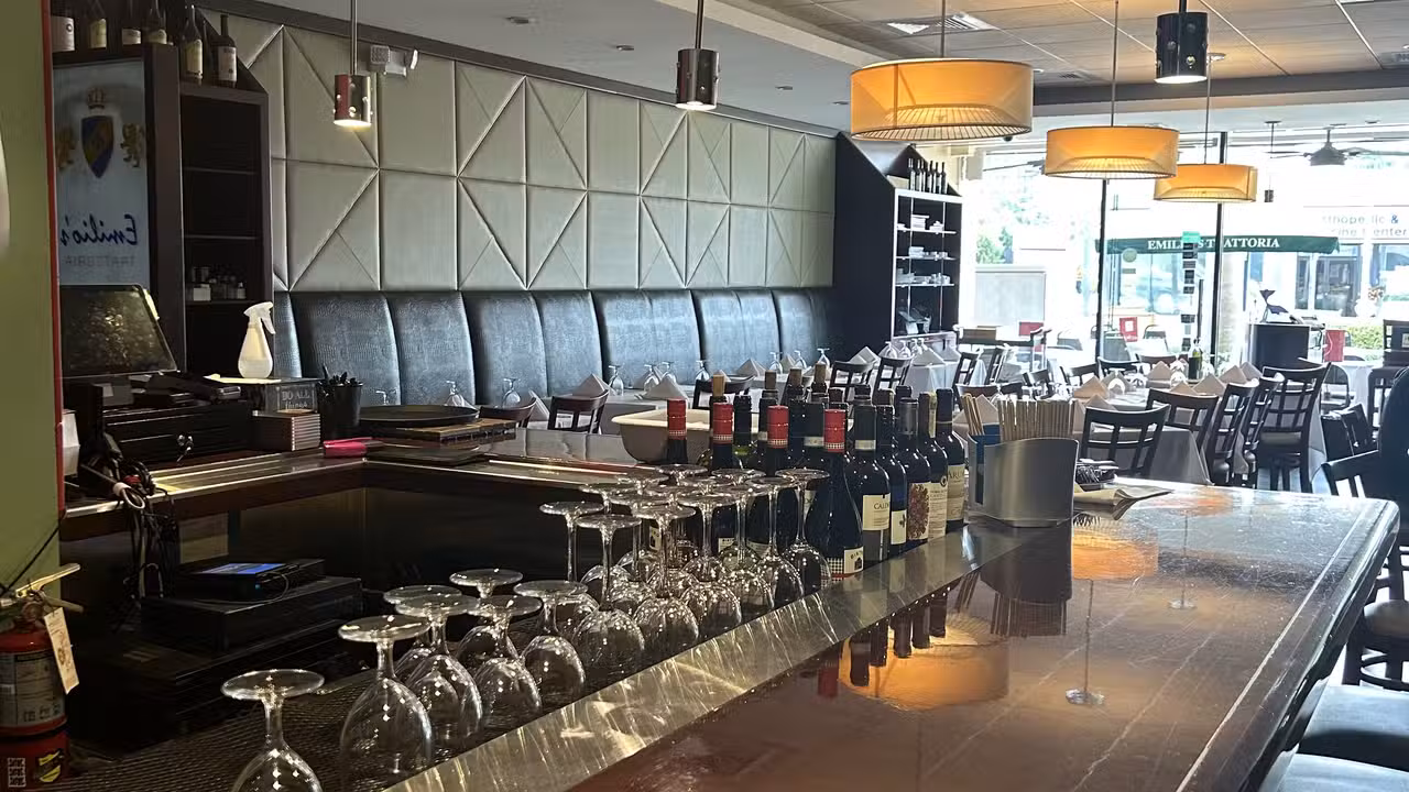 Interior - Emilio's Trattoria, Bay Harbor Islands, FL