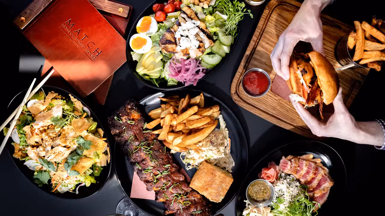 Eten - Match Eatery & Public House - Edmonton Ice District, Edmonton, AB
