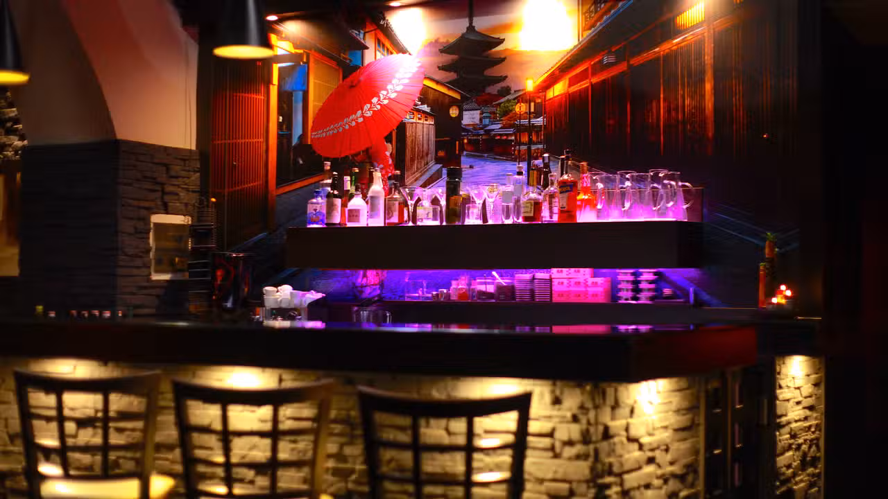 Wasabi Debrecen – Running Sushi & Wok, Debrecen, Hungary