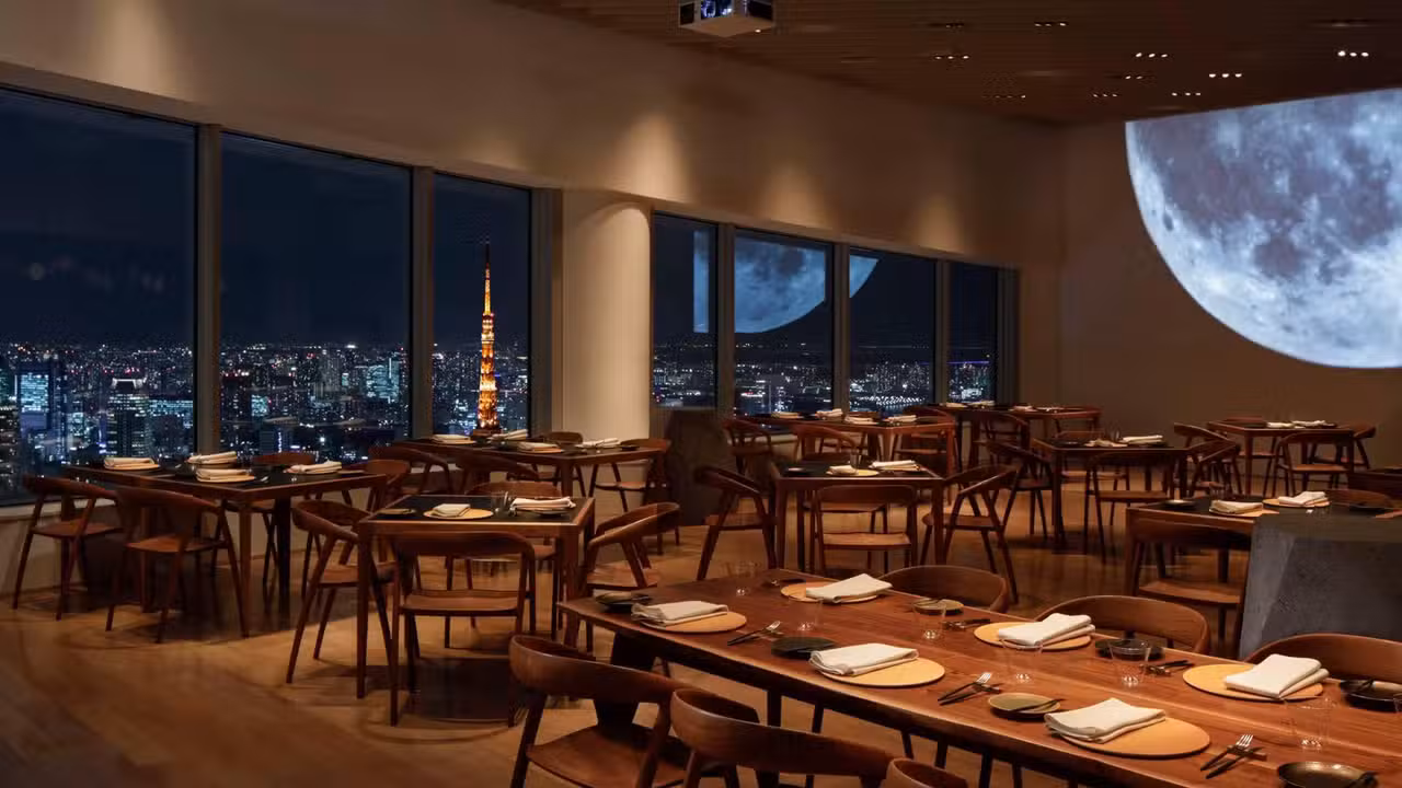The Moon, Minato-ku, Tokyo