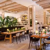 A photo of Avenida | Restaurant & Bar restaurant