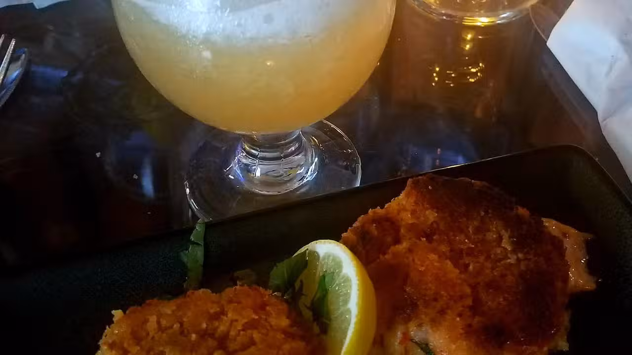 Molly’s Place, Grenada, MS