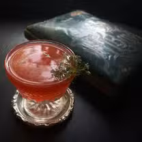 Una foto del restaurante Rosa's Speakeasy at The Morris Harvey House