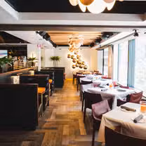 Una foto del restaurante The Evie