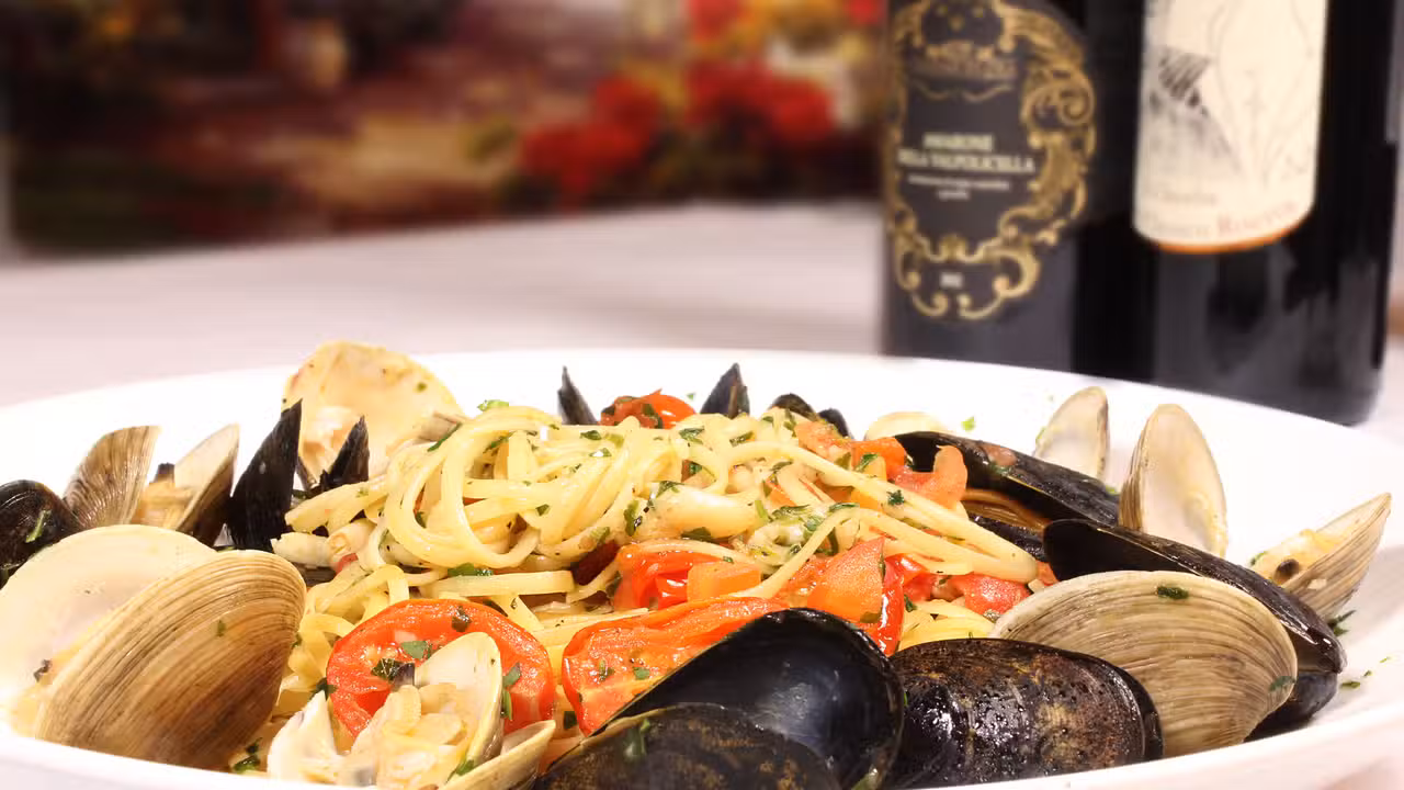 Linguine Clams - Dal Contadino Trattoria, Fort Lauderdale, FL