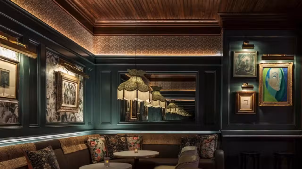 The Parlour Hideaway, Houston, TX