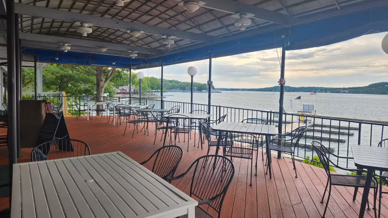Interior - The Bend @ The Duck, Lake Ozark, MO