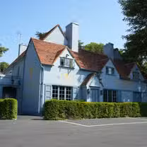 Foto von The George Wraysbury Restaurant