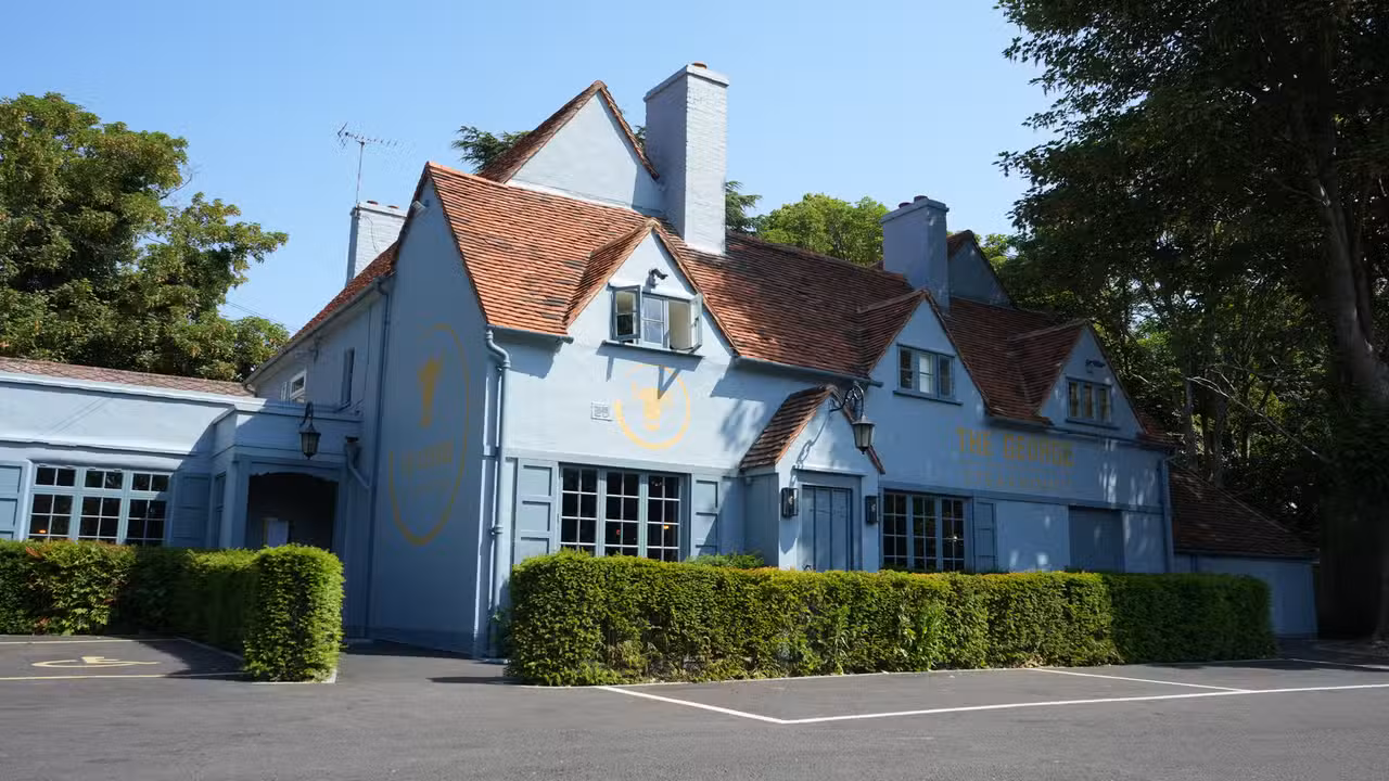 Exterior of the Restaurant - The George Wraysbury, Staines, Berkshire