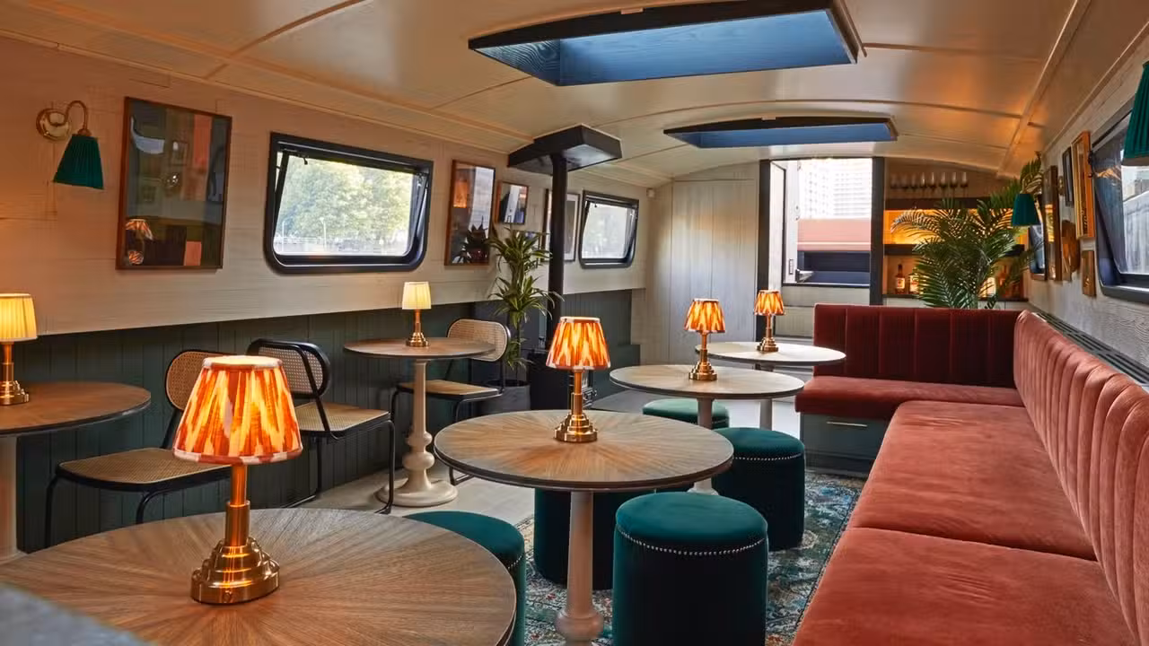 Situated on the water in London's Canary Wharf - The Boathouse London, London, Greater London