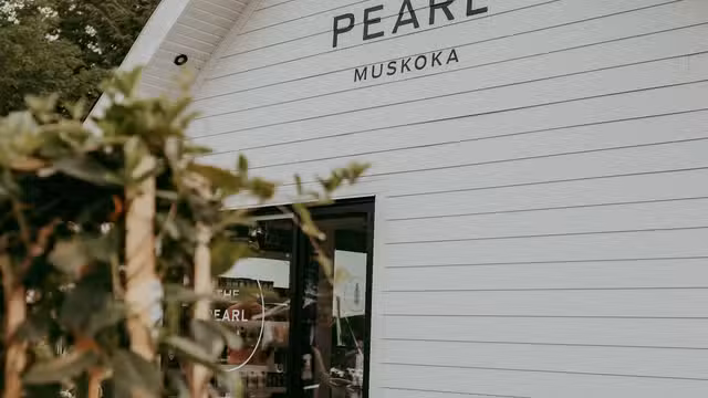 Una foto del restaurante The Pearl Muskoka