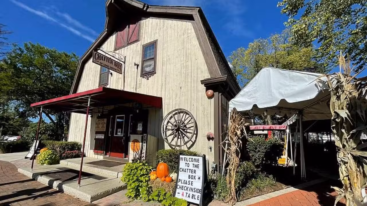 Chatterbox of Long Grove, Long Grove, IL