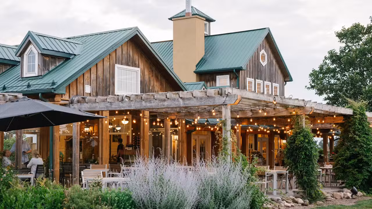 Exterior - The Good Earth Food and Wine Co., Beamsville, ON