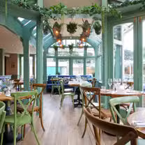 A photo of The Oaks Highcliffe restaurant