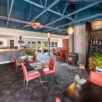 A photo of Beaches Restaurant & Bar restaurant