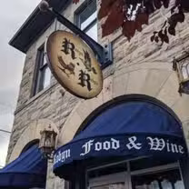 A photo of Ravyn & Robyn Food & Wine restaurant