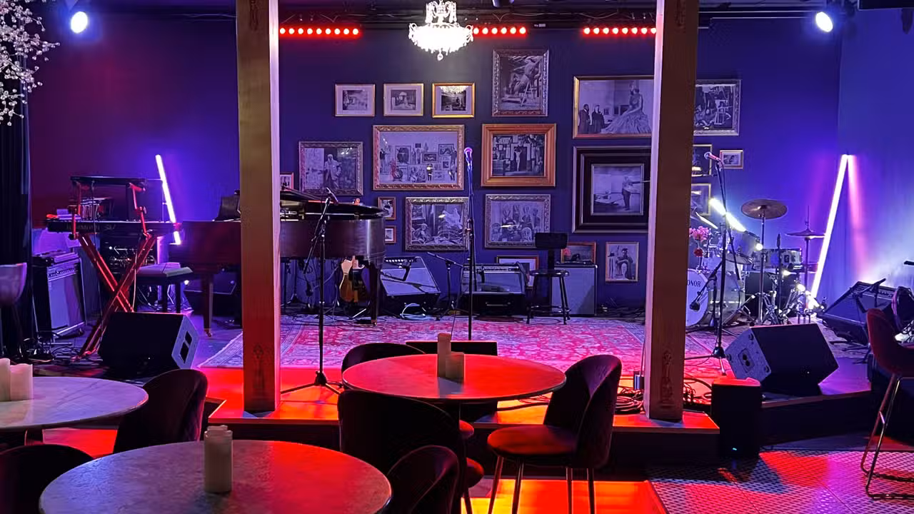 An enchanting art space and music venue. - Révéler, Richmond, VA