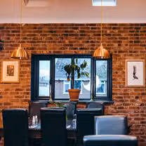 A photo of The Hinds Head restaurant