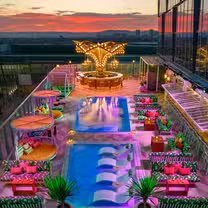 Una foto del restaurante Golden Hour at Level 8