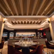 Una foto del restaurante Fahrenheit - Cleveland