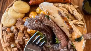 Una foto del restaurante Luka Plantation