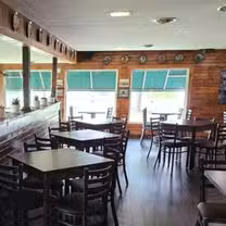 A photo of Midway Duck Inn restaurant