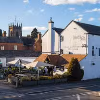 Una foto del restaurante The Littleton Arms