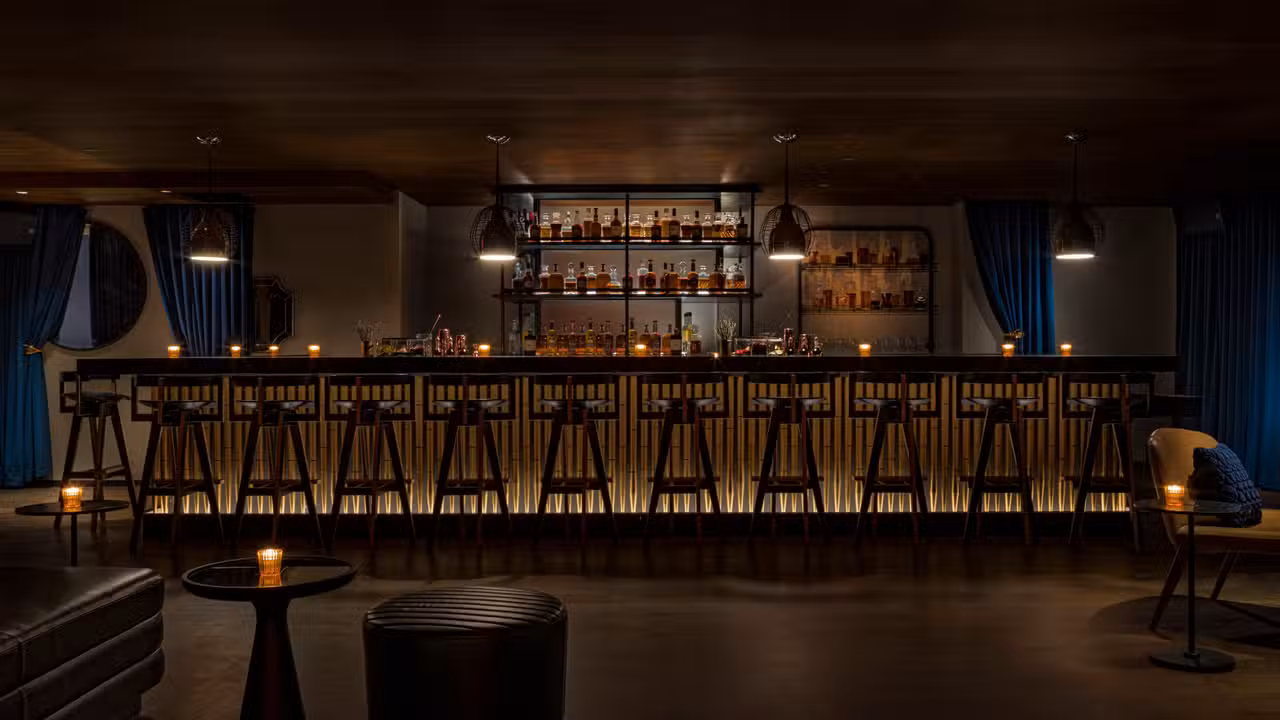 Binnenkant - Alphabet Bar, New York, NY
