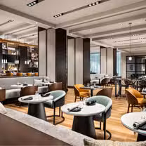 Een foto van restaurant &More by Sheraton Gateway - YYZ Terminal 3