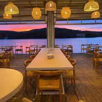 Une photo du restaurant Quince Lakehouse