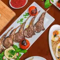Una foto del restaurante Darbar Persian Grill & Wine Lounge