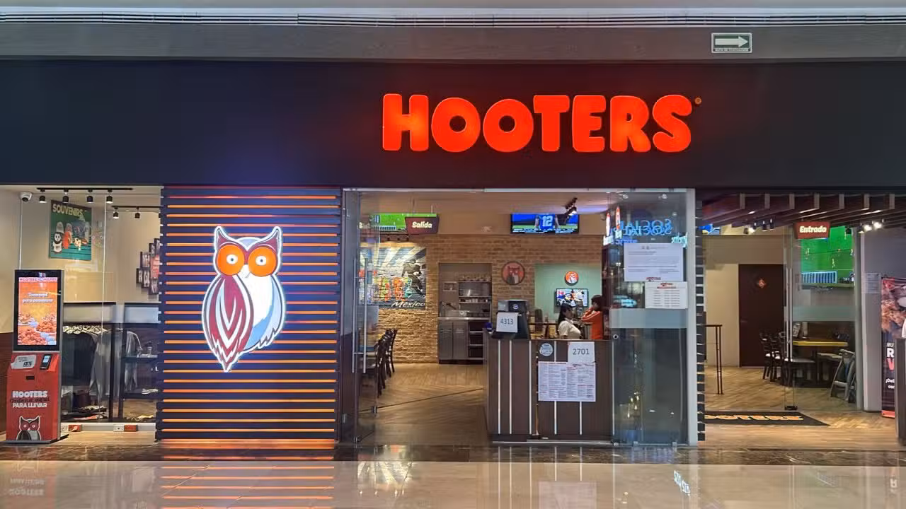 Hooters - Centro Santa Fe, Ciudad de México, CDMX